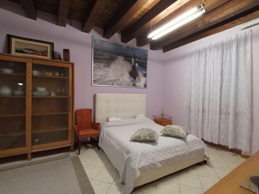 Апартаменты Monolocale In Piazza Isolo Верона Экстерьер фото